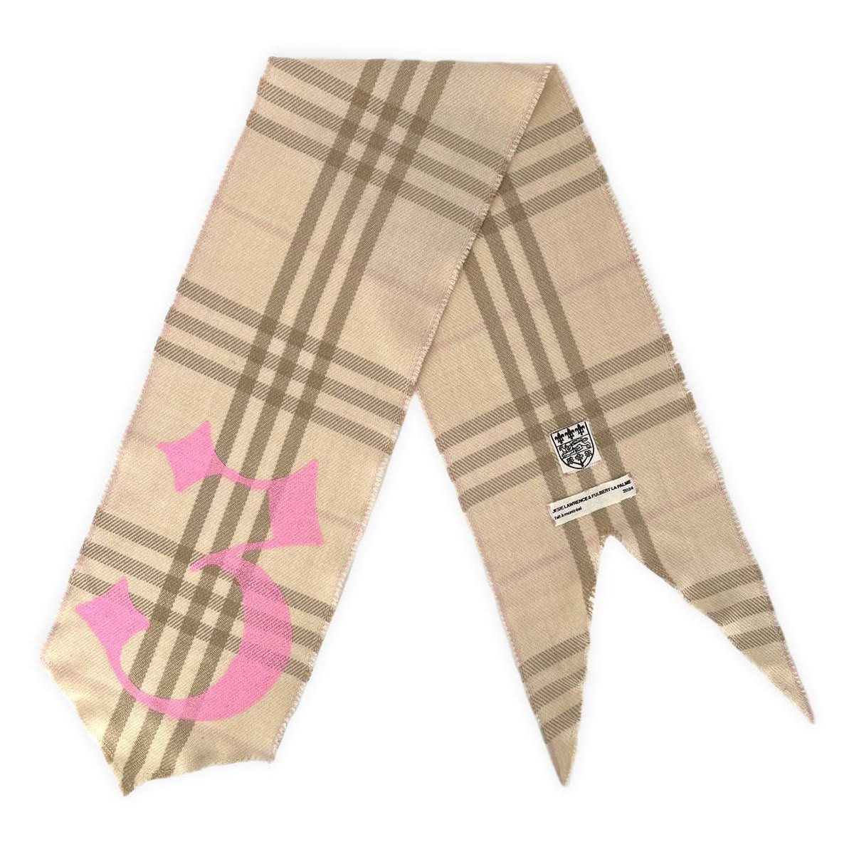 PINK 3 SCARF par JESIE LAWRENCE & 3F, 2025